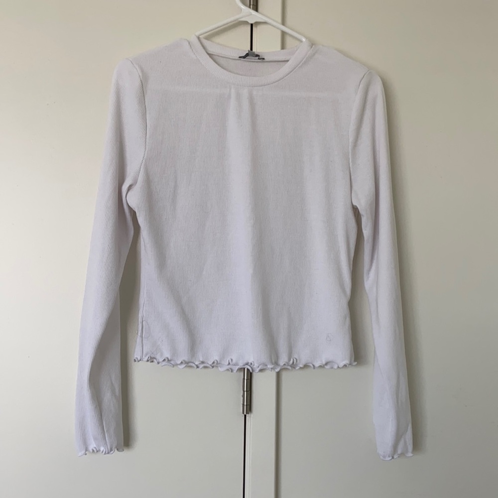 White rigged top